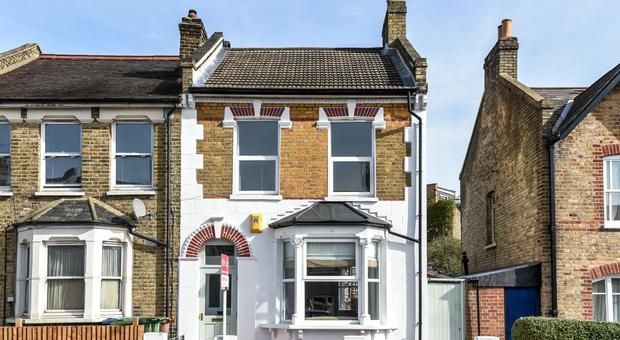 3 Bedroom House For Sale In Cheltenham Road Nunhead Se15 Sold