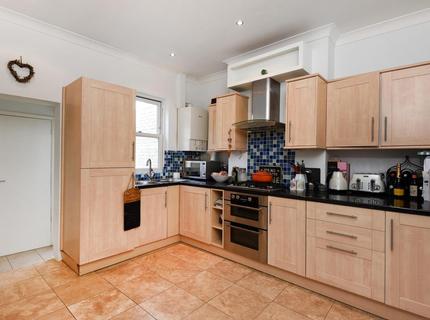 2 bedroom House for sale in Silvester Road, East Dulwich SE22 (Sold)