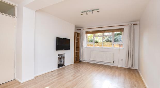 2 Bedroom Flat To Rent In West House Close London Sw19 To Let