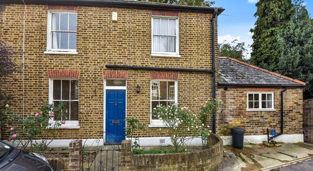 2 Bedroom House For Sale In St Marys Place Ealing W5 Sold