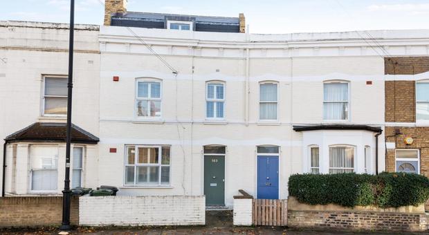 2 Bedroom Flat For Sale In Ferndale Road Clapham Sw4 Sold