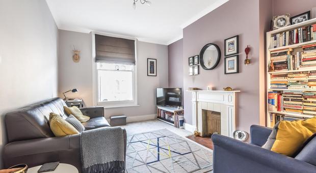 1 Bedroom Flat For Sale In Ferndale Road Clapham Sw4 Sold