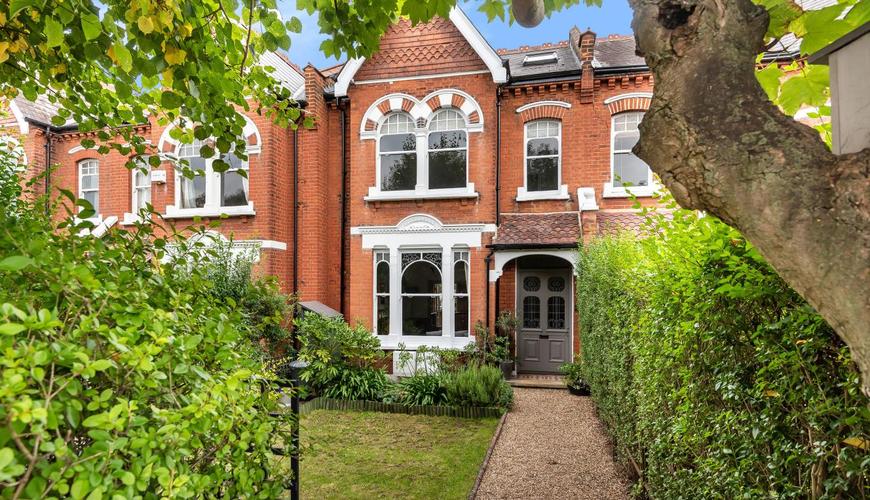 3 bedroom Flat for sale in Turney Road, Dulwich Village SE21 (Contracts