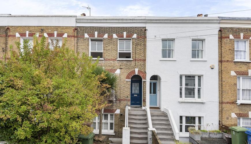 2 bedroom Flat for sale in Crystal Palace Road, East Dulwich SE22