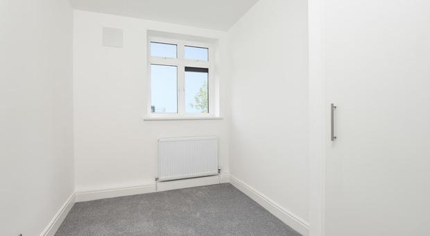 3 bedroom Flat for sale in Lordship Lane, East Dulwich SE22 (Under